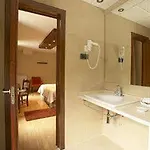 Santa Cristina Petit Hotel 3*