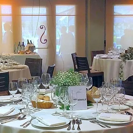 Santa Cristina Petit 3* קאנפראנק